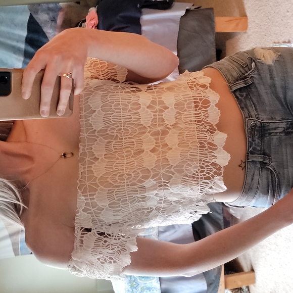 Off Shoulder White Crochet style Crop Top - Picture 2 of 4